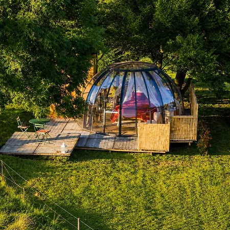 Le Domaine De Vehir - Dome Romantique Au Coeur D'une Ferme Lodge