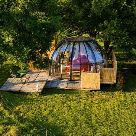 Le Domaine De Vehir - Dome Romantique Au Coeur D'une Ferme Lodge